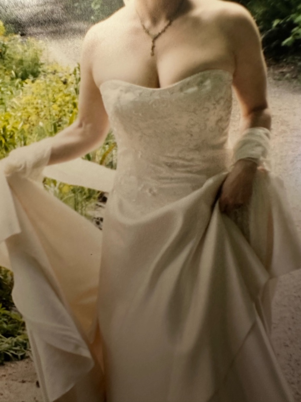 Ivory Embroidered and Embellished Wedding Dress with train - Picture 10 of 12